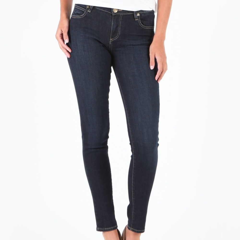 Diana Kurvy Relaxed Fit Skinny Jean